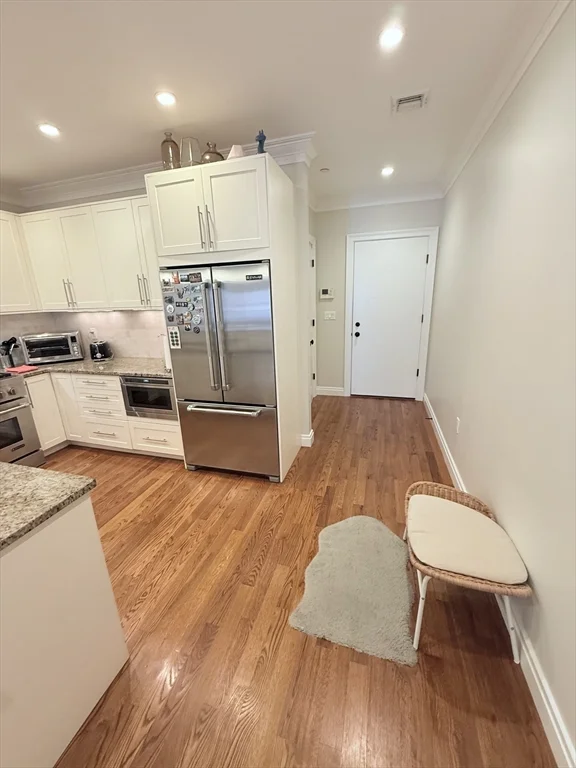 2 bed, 2 bath apartment for rent at 637 E 1st St Unit 204, South Boston — photo 32 of 37