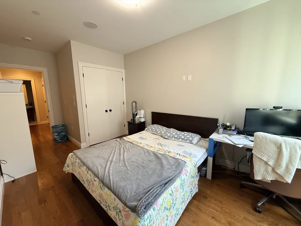 2 bed, 2 bath apartment for rent at 637 E 1st St Unit 204, South Boston — photo 28 of 37