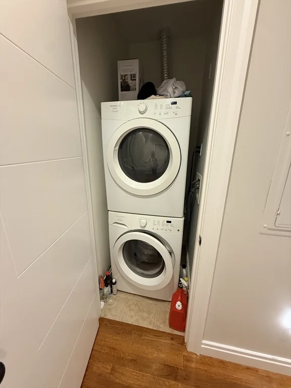 2 bed, 2 bath apartment for rent at 637 E 1st St Unit 204, South Boston — photo 31 of 37