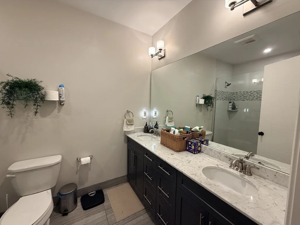 2 bed, 2 bath apartment for rent at 637 E 1st St Unit 204, South Boston — photo 21 of 37