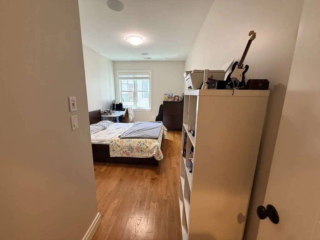 2 bed, 2 bath apartment for rent at 637 E 1st St Unit 204, South Boston — photo 26 of 37