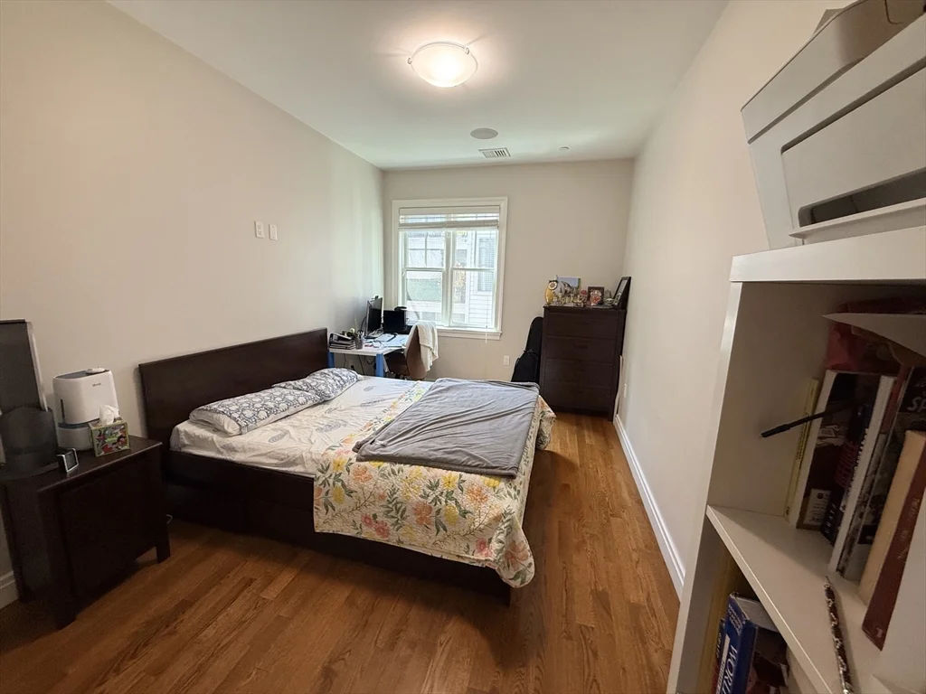 2 bed, 2 bath apartment for rent at 637 E 1st St Unit 204, South Boston — photo 27 of 37