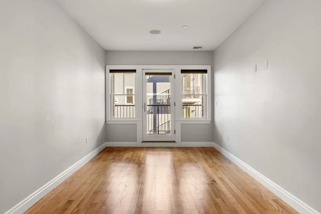 2 bed, 2 bath apartment for rent at 637 East 1st St Unit 1, South Boston — photo 11 of 19