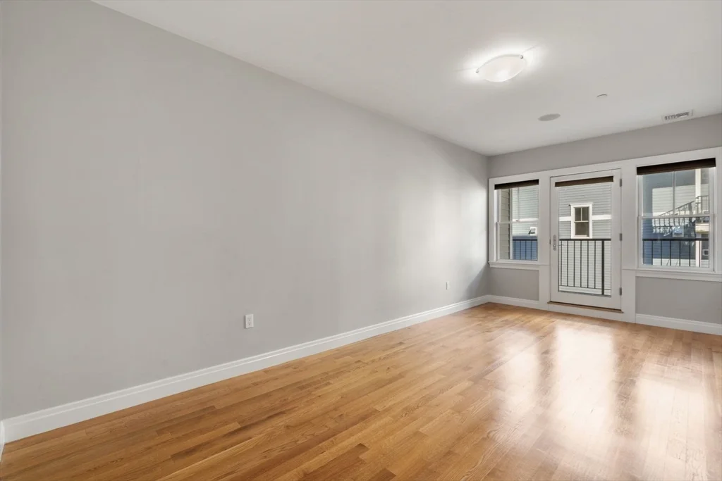 2 bed, 2 bath apartment for rent at 637 East 1st St Unit 1, South Boston — photo 9 of 19