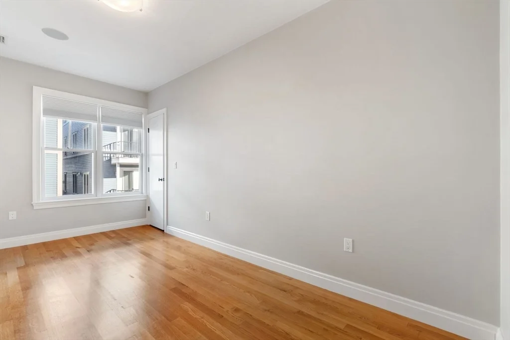 2 bed, 2 bath apartment for rent at 637 East 1st St Unit 1, South Boston — photo 12 of 19