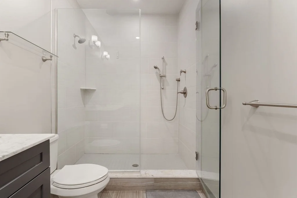 2 bed, 2 bath apartment for rent at 637 East 1st St Unit 1, South Boston — photo 14 of 19