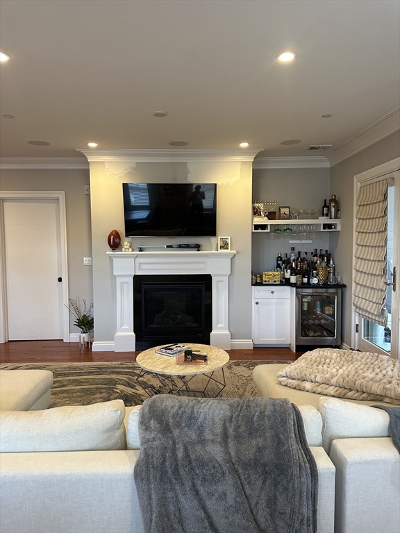 2 bed, 2 bath apartment for rent at 637 East 1st St Unit 102, Boston — photo 4 of 12