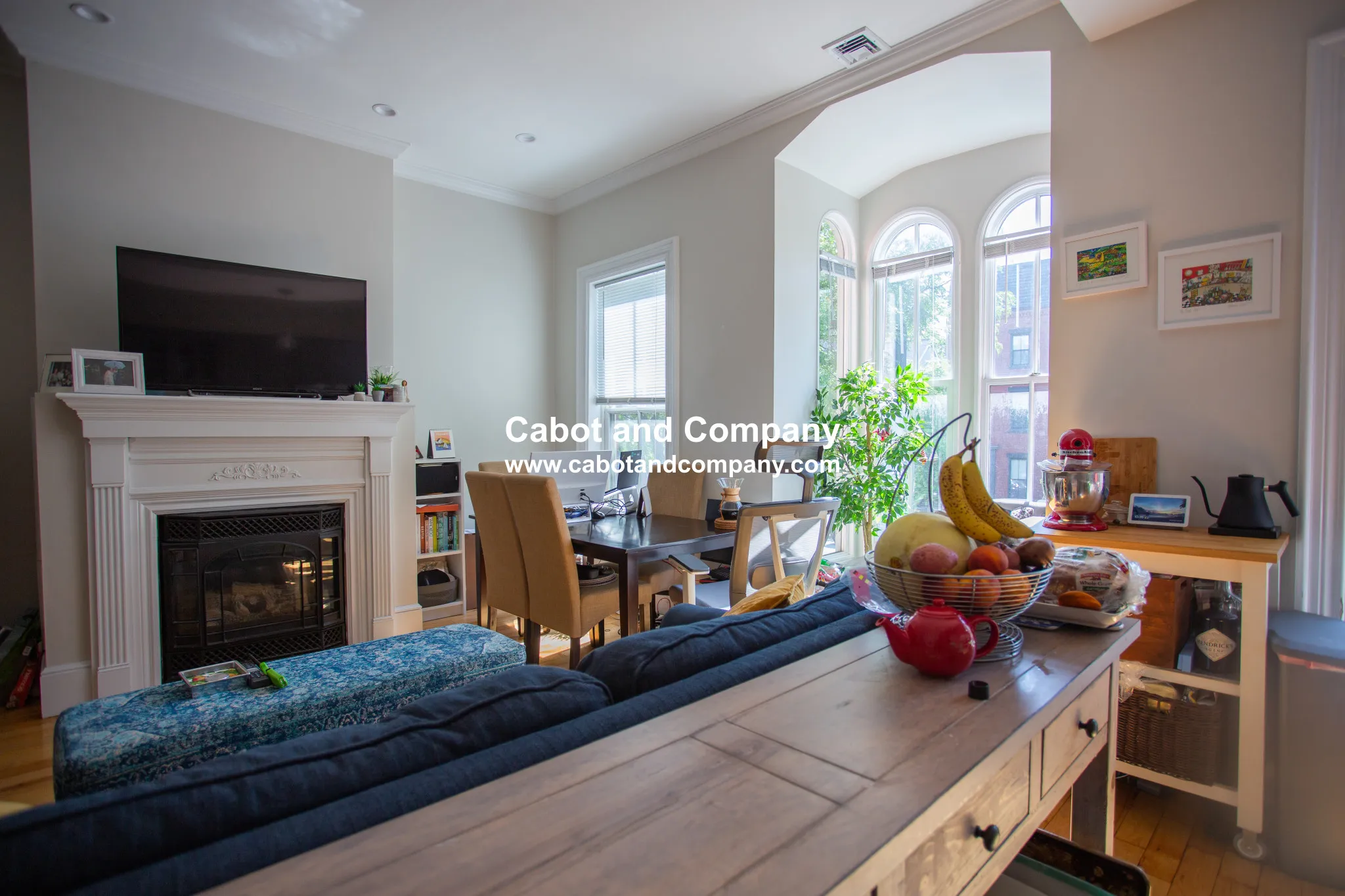 1 bed, 1 bath apartment for rent at 637 Tremont St Unit 1, South End — photo 1 of 13