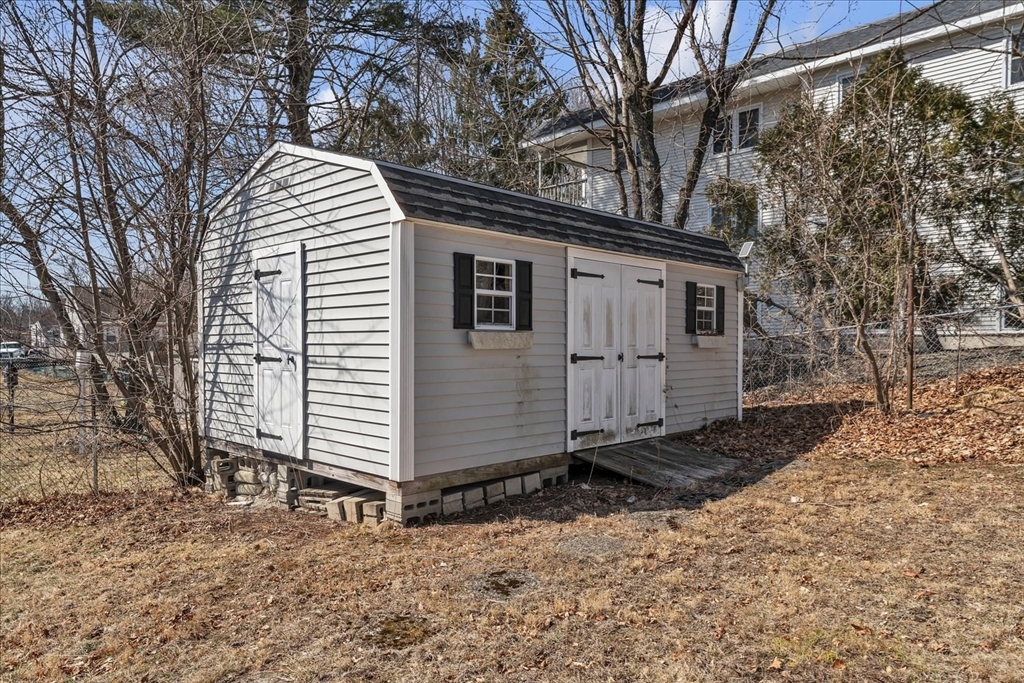 3 bed, 2 bath apartment for rent at 638 Main St, Walpole — photo 16 of 18