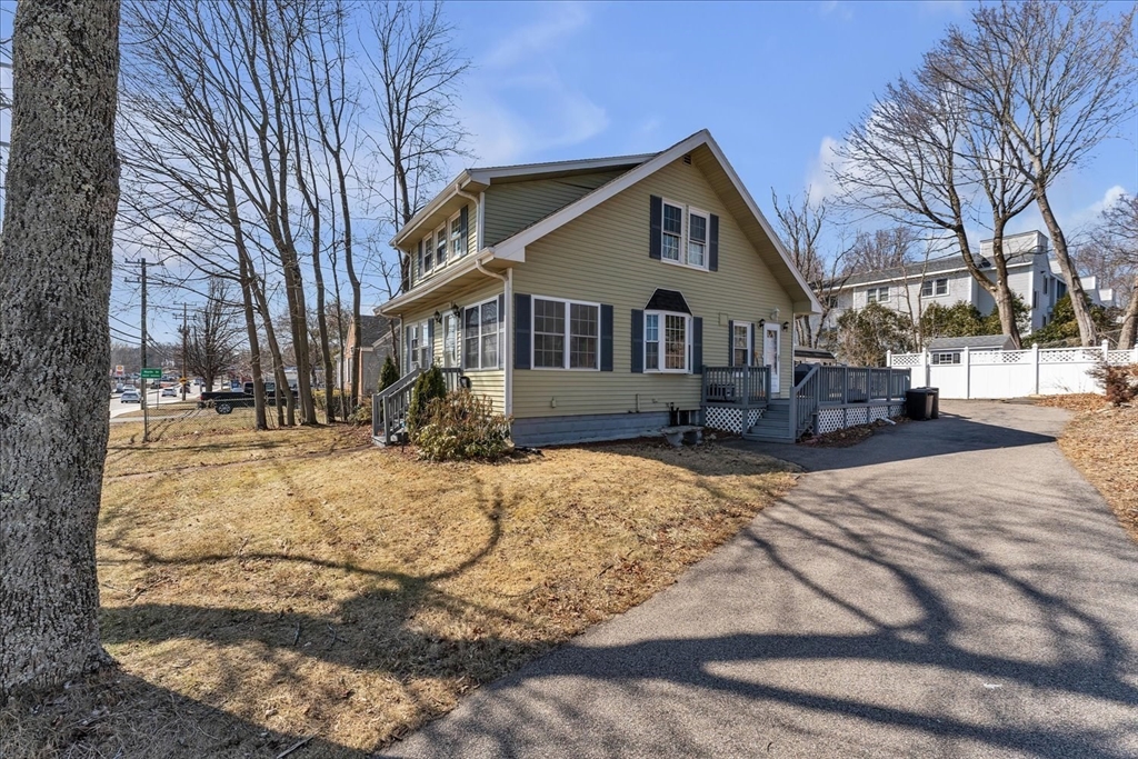 3 bed, 2 bath apartment for rent at 638 Main St, Walpole — photo 2 of 18