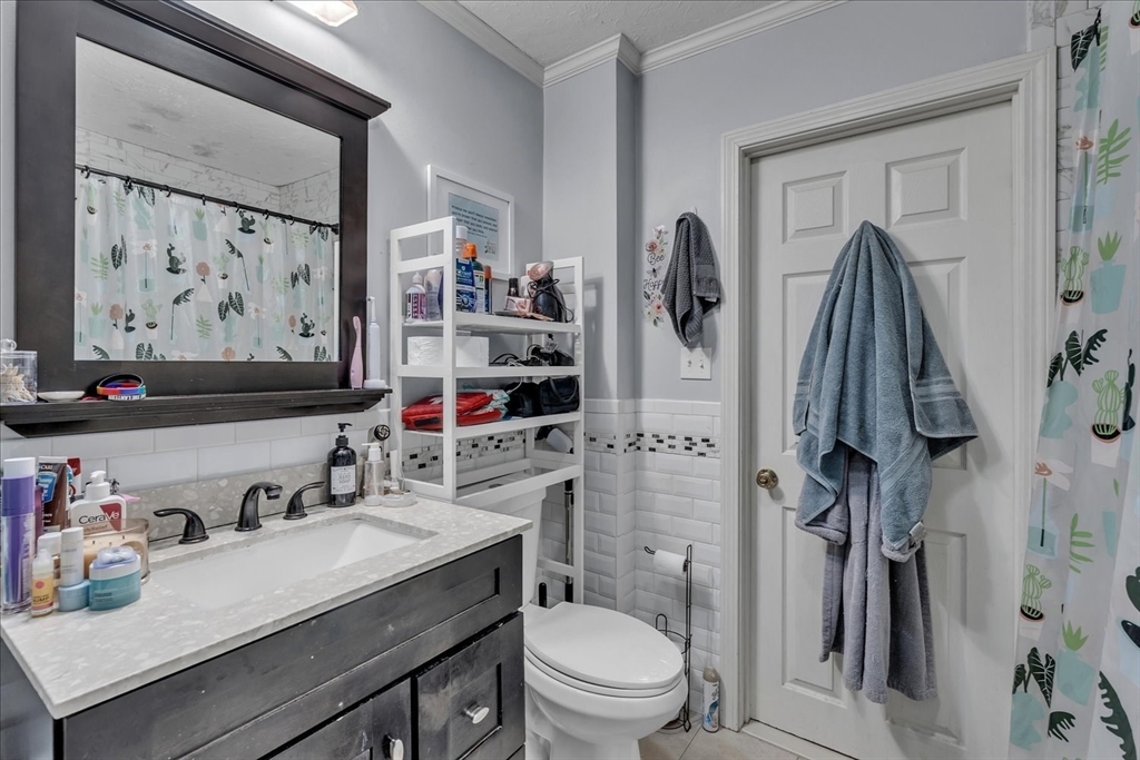 3 bed, 2 bath apartment for rent at 638 Main St, Walpole — photo 9 of 18