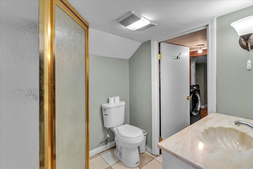 3 bed, 2 bath apartment for rent at 638 Main St, Walpole — photo 15 of 18