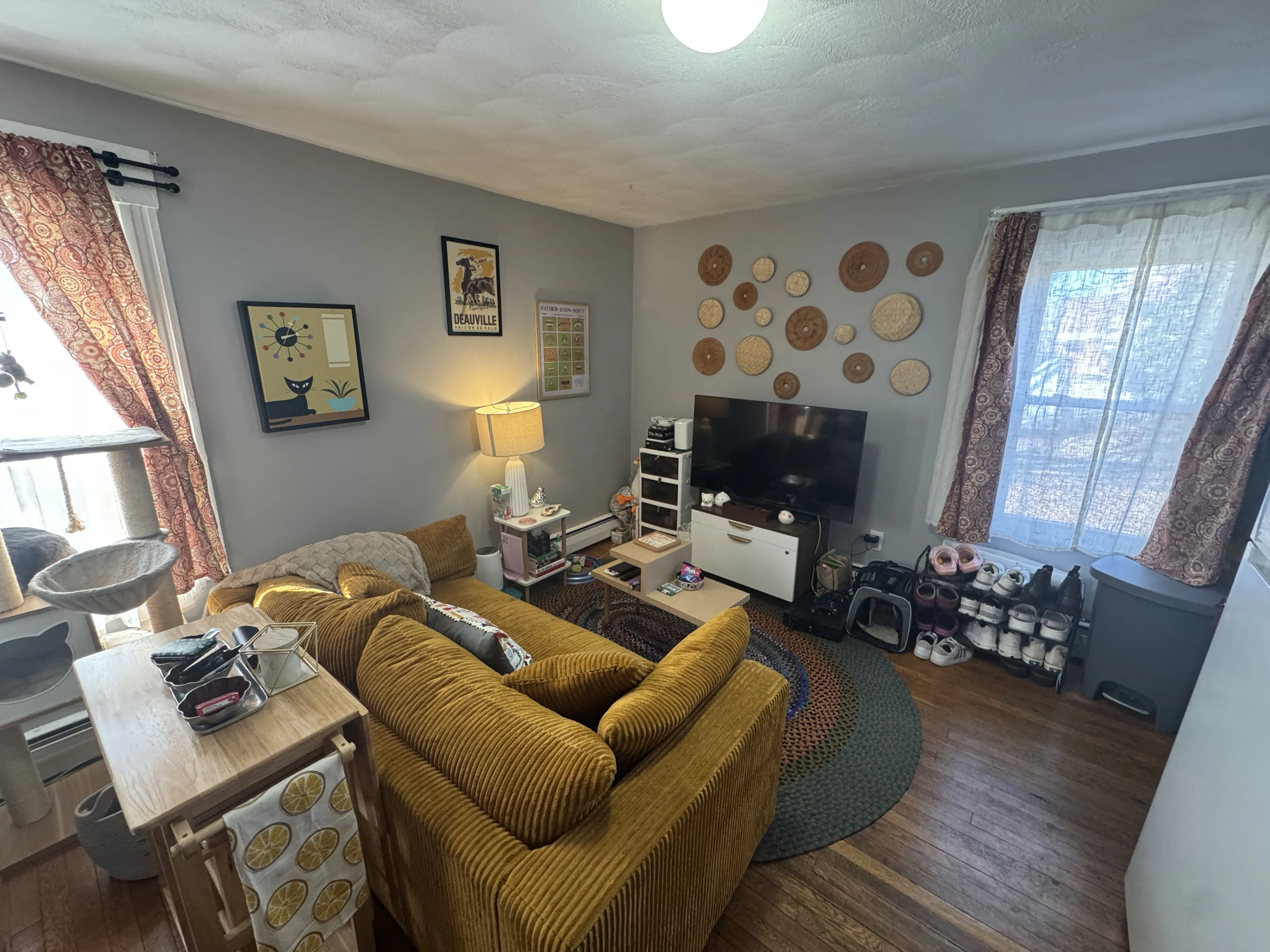 1 bed, 1 bath apartment for rent at 639 Somerville Ave Unit 1, Spring Hill — photo 2 of 16