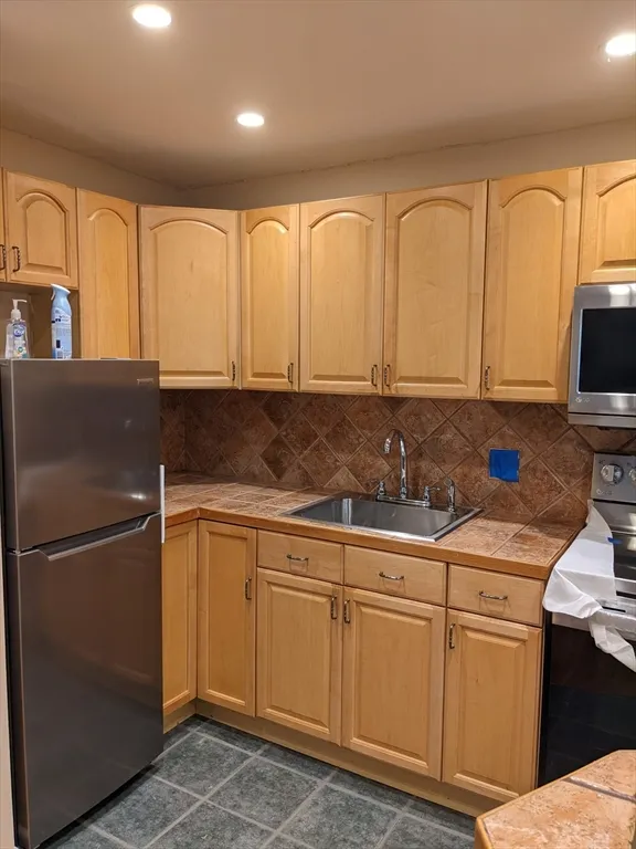 1 bed, 1 bath apartment for rent at 64 Allston St Unit 7, Brighton — photo 4 of 14
