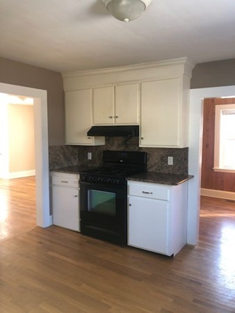 3 bed, 1 bath apartment for rent at 64 Alpine Pl, Franklin — photo 3 of 8