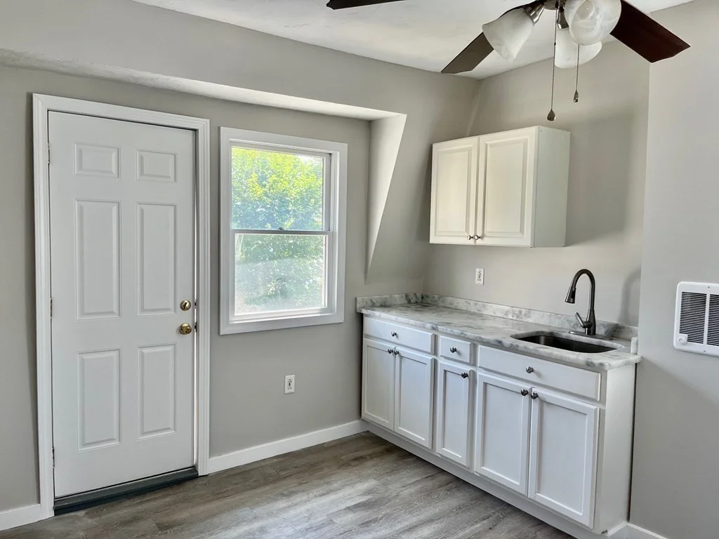 1 bed, 1 bath apartment for rent at 64 Arnold St Unit 3, Quincy — photo 2 of 14