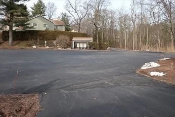 2 bed, 2 bath apartment for rent at 64 Arrowhead Unit 64, Ashland — photo 5 of 25