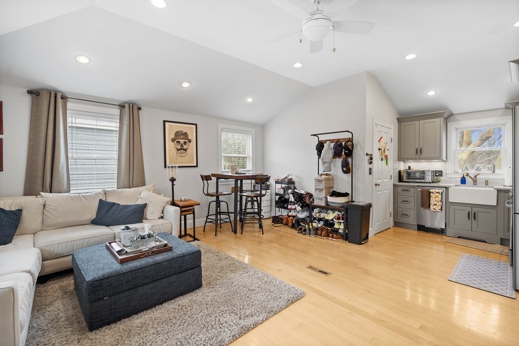 2 bed, 1 bath apartment for rent at 64 Ashland St Unit 2B, Dorchester
