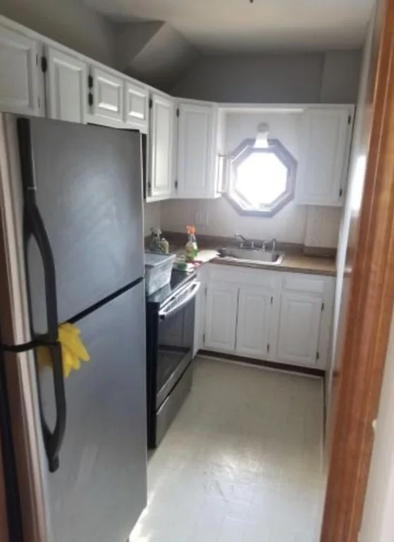 2 bed, 1 bath apartment for rent at 64 Ashland Unit 2, Lynn — photo 1 of 10