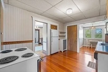 2 bed, 1 bath apartment for rent at 64 Atkins Ave Unit 2, Lynn — photo 6 of 20