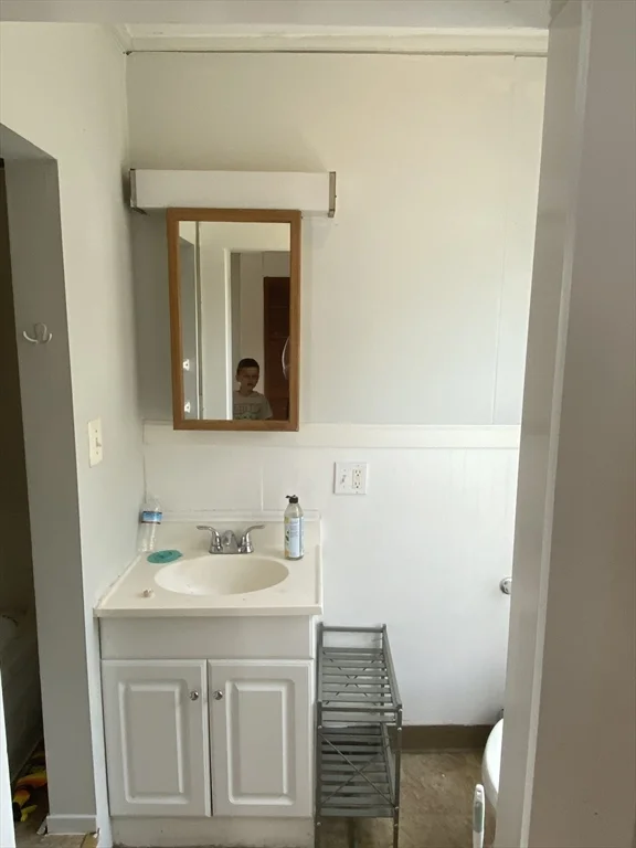 1 bed, 1 bath apartment for rent at 64 Atlantic St Unit 2, Lynn — photo 6 of 26