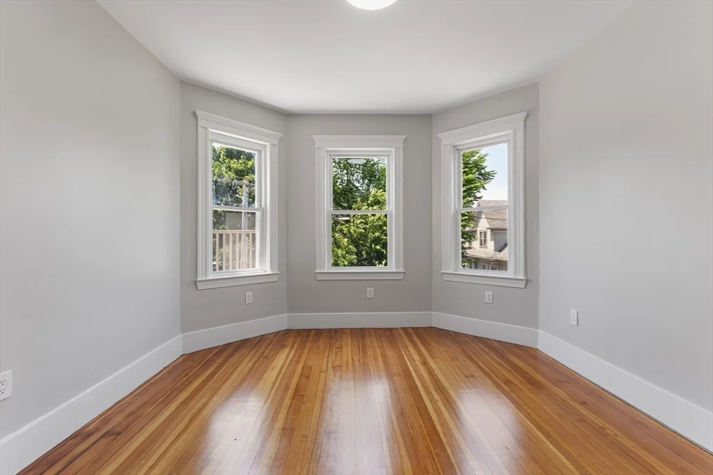 3 bed, 2 bath apartment for rent at 64 Bakersfield Unit 3, Dorchester — photo 9 of 20