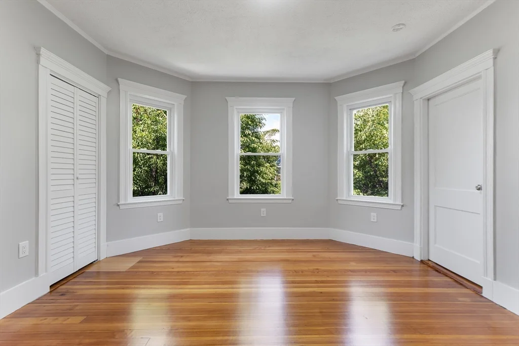 3 bed, 2 bath apartment for rent at 64 Bakersfield Unit 3, Dorchester — photo 6 of 20