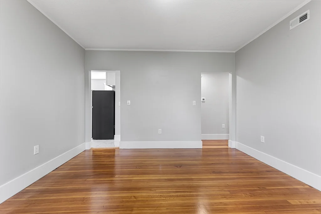 3 bed, 2 bath apartment for rent at 64 Bakersfield Unit 3, Dorchester — photo 8 of 20