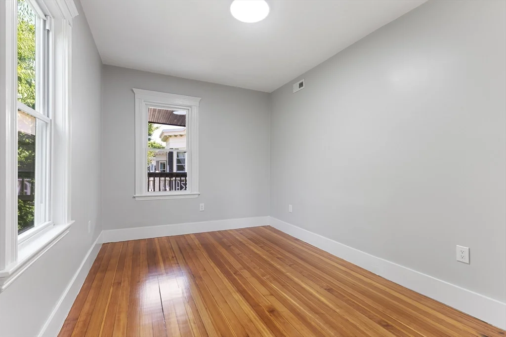 3 bed, 2 bath apartment for rent at 64 Bakersfield Unit 3, Dorchester — photo 13 of 20