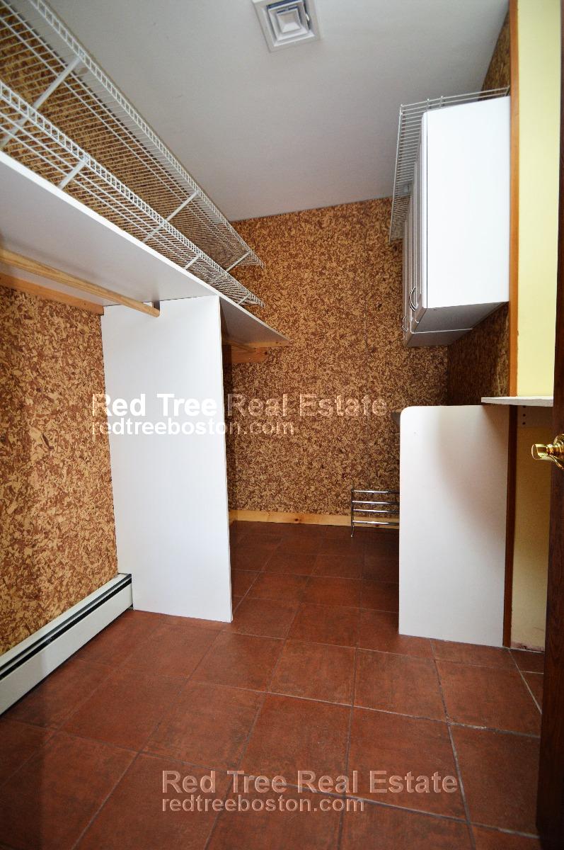 3 bed, 2.5 bath apartment for rent at 64 Ballardvale St Unit 1, Wilmington — photo 7 of 25