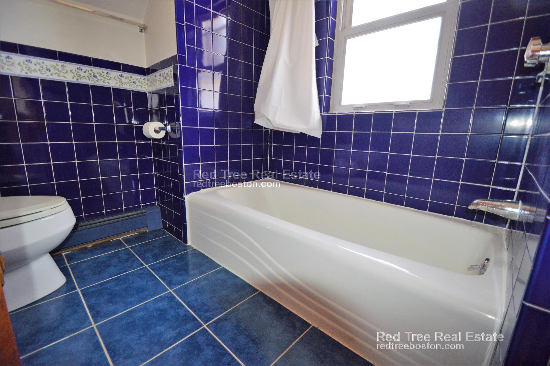 3 bed, 2.5 bath apartment for rent at 64 Ballardvale St Unit 1, Wilmington — photo 20 of 25