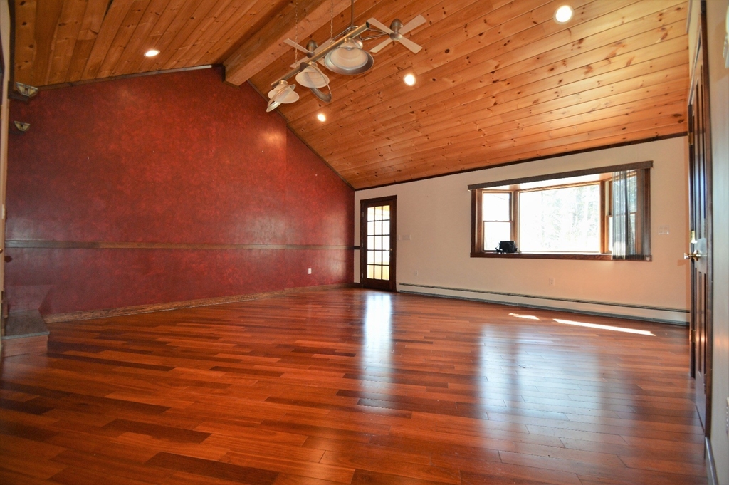 3 bed, 2 bath apartment for rent at 64 Ballardvale St Unit 64, Wilmington — photo 2 of 21