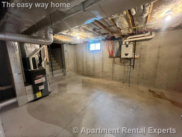 3 bed, 2 bath apartment for rent at 64 Bow St Unit 1, Magoun Square — photo 18 of 24