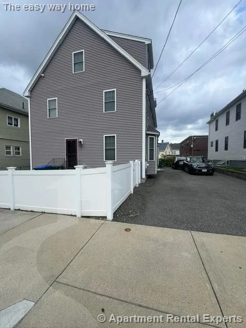 3 bed, 2 bath apartment for rent at 64 Bow St Unit 1, Magoun Square — photo 21 of 24