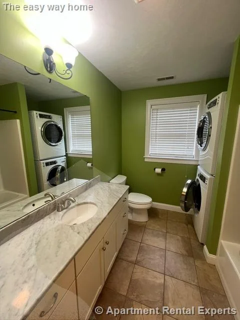 3 bed, 2 bath apartment for rent at 64 Bow St Unit 1, Magoun Square — photo 9 of 24