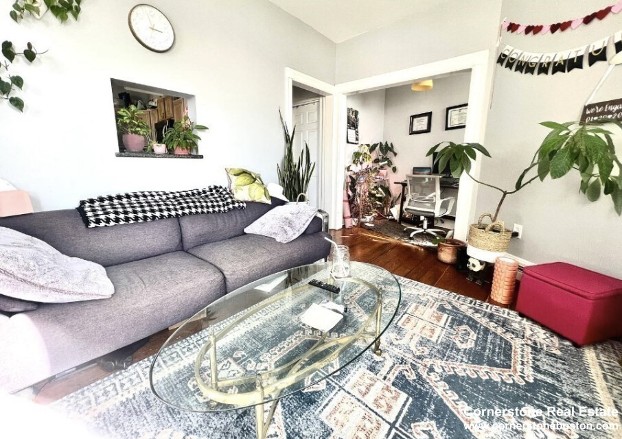 2 bed, 1 bath apartment for rent at 64 Bow St Unit C, Prospect Hill — photo 4 of 8