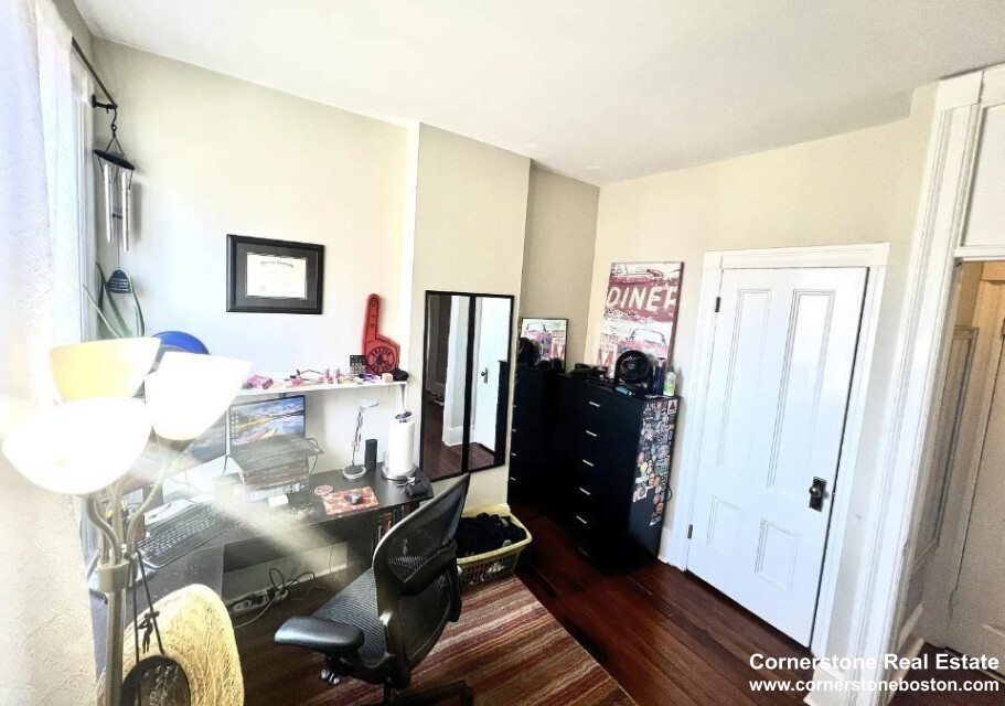 2 bed, 1 bath apartment for rent at 64 Bow St Unit C, Prospect Hill — photo 7 of 8