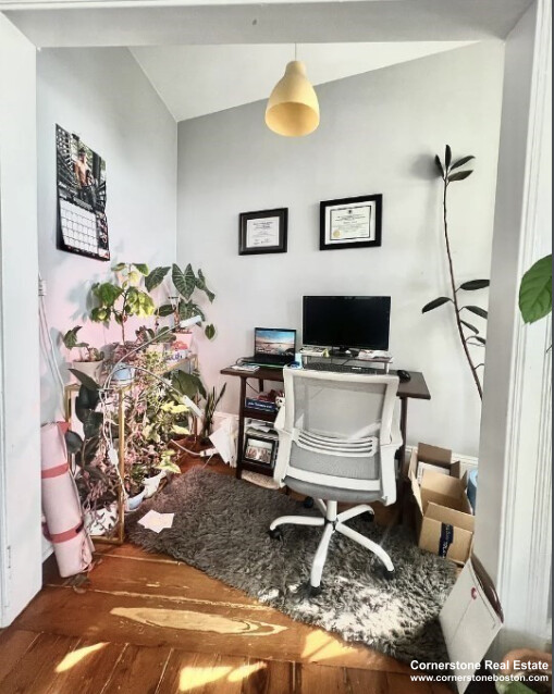 2 bed, 1 bath apartment for rent at 64 Bow St Unit C, Prospect Hill — photo 5 of 8