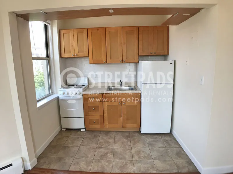 1 bed, 1 bath apartment for rent at 64 Brighton Ave Unit 304, Brighton — photo 4 of 26