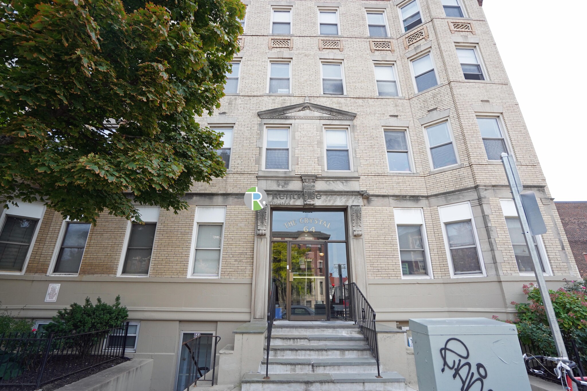 1 bed, 1 bath apartment for rent at 64 Brighton Ave Unit 305, Brighton — photo 1 of 4