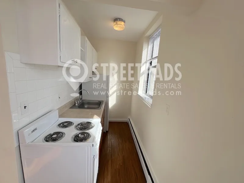 1 bed, 1 bath apartment for rent at 64 Brighton Ave Unit 309, Brighton — photo 3 of 23