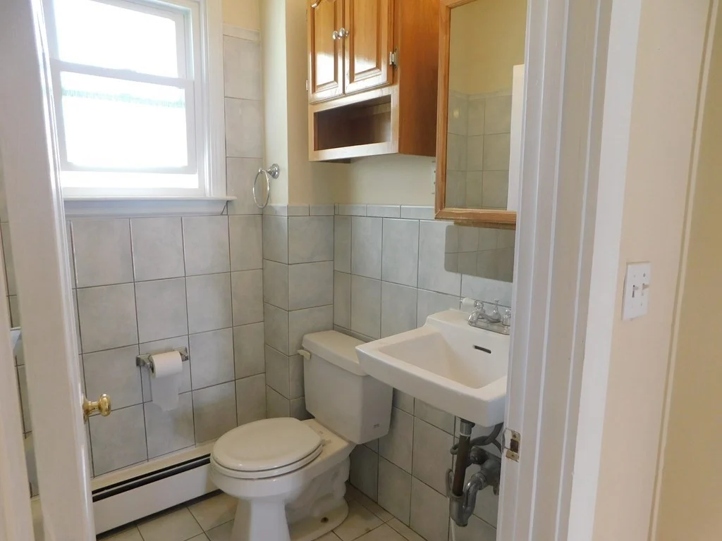 2 bed, 1 bath apartment for rent at 64 Brooks Ave Unit 1, Newtonville — photo 8 of 12