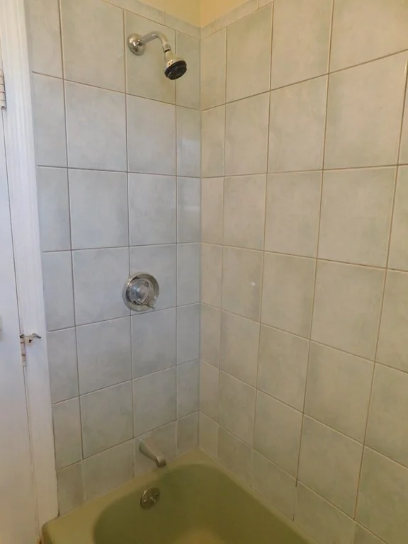 2 bed, 1 bath apartment for rent at 64 Brooks Ave Unit 1, Newtonville — photo 9 of 12