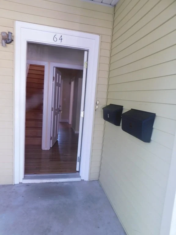 4 bed, 2 bath apartment for rent at 64 Brooks Ave Unit 2, Newtonville — photo 13 of 14