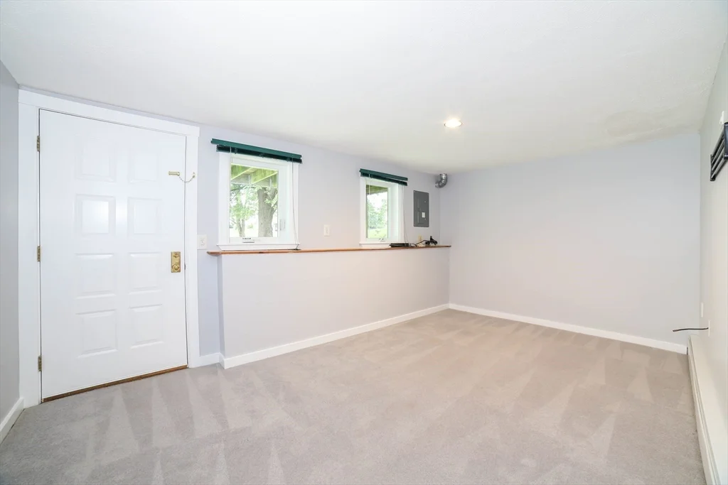 2 bed, 1 bath apartment for rent at 64 Camelot Dr Unit 64, Tatnuck — photo 28 of 36