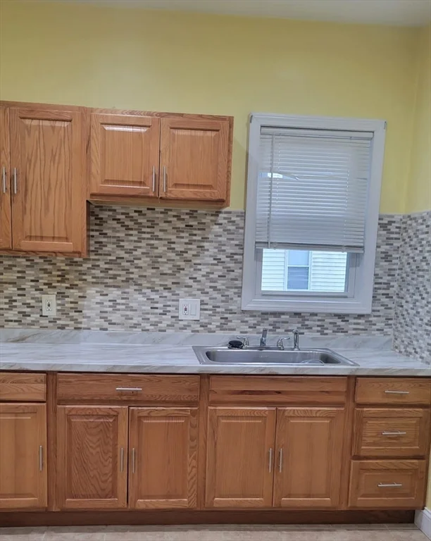 2 bed, 1 bath apartment for rent at 64 Capen St Unit 2, Dorchester — photo 6 of 24