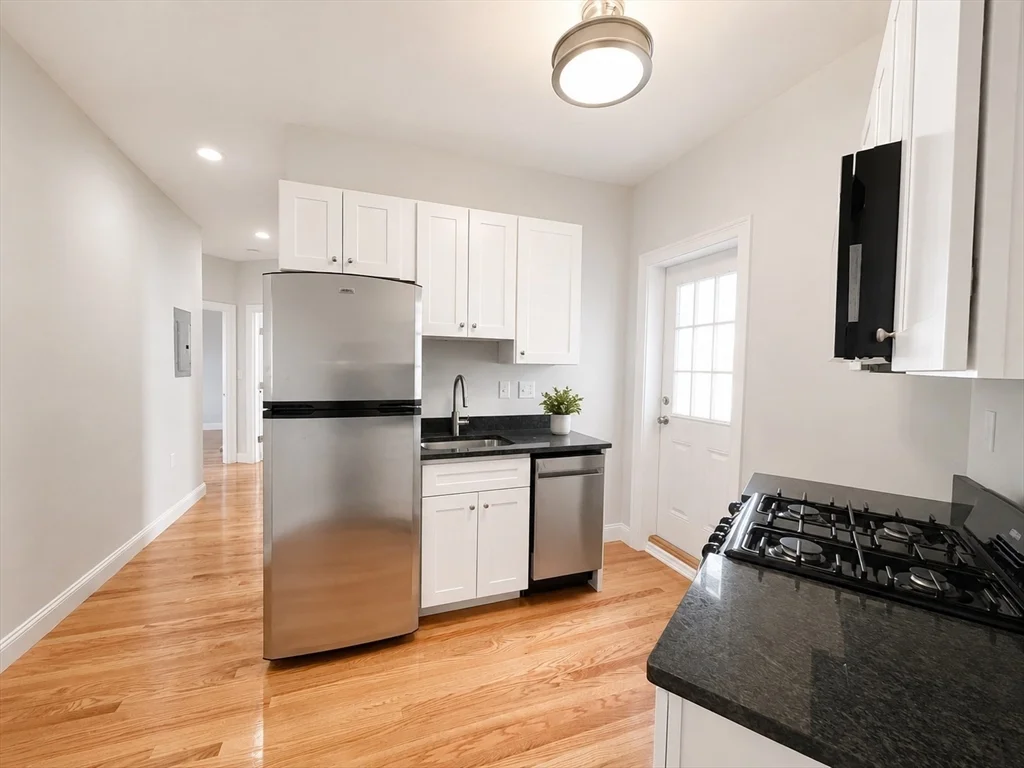 1 bed, 1 bath apartment for rent at 64 Charlesgate E Unit 88, Fenway — photo 5 of 10