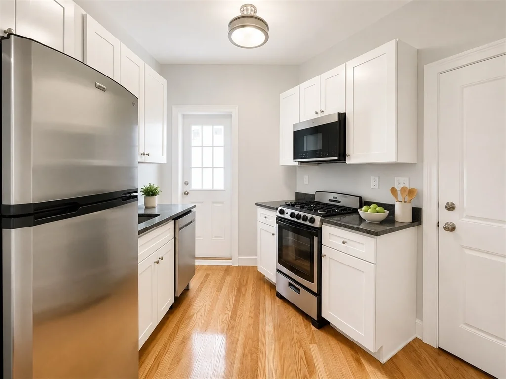 1 bed, 1 bath apartment for rent at 64 Charlesgate E Unit 88, Fenway — photo 4 of 10
