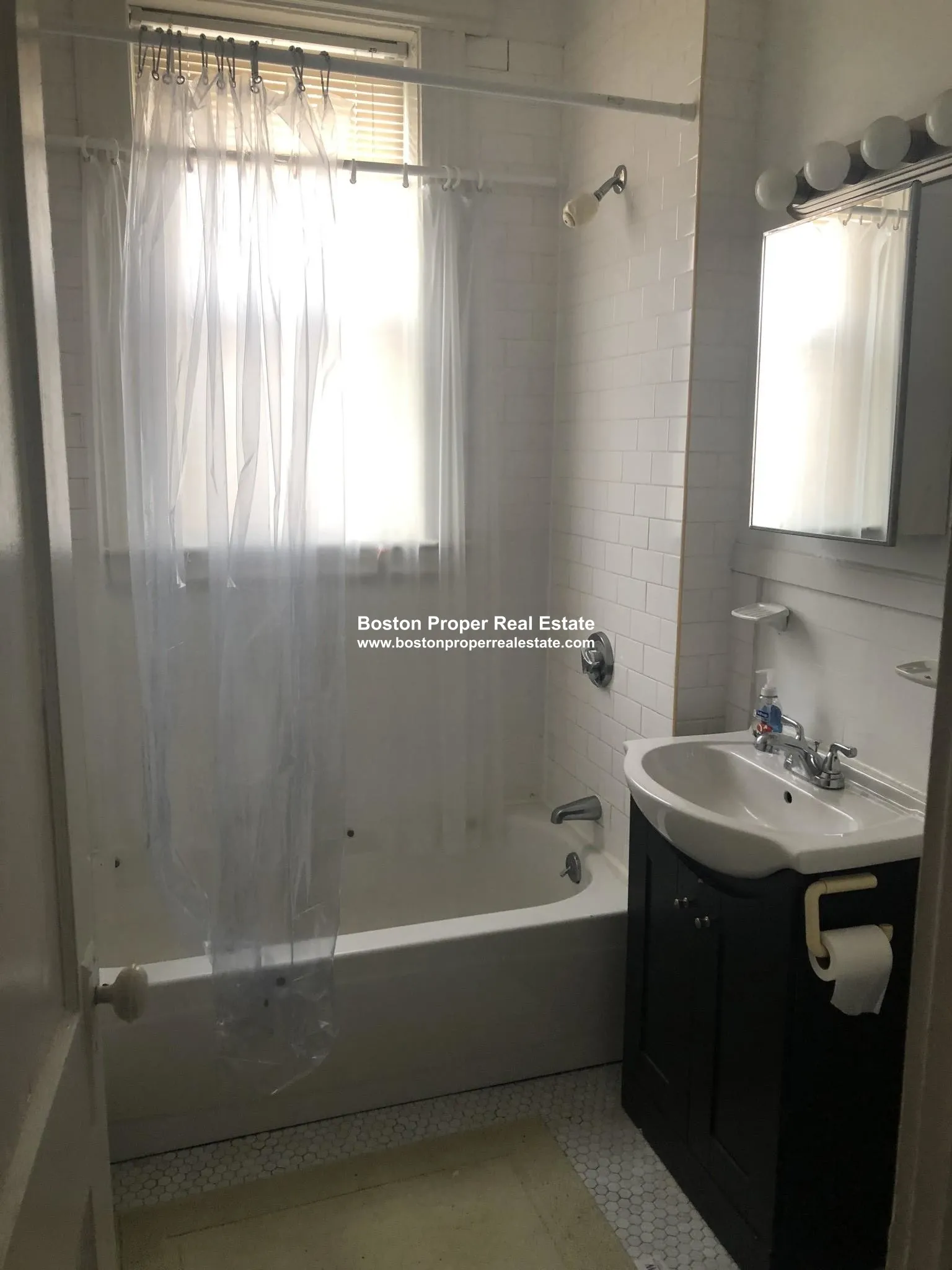 Studio bed, 1 bath apartment for rent at 64 Charlesgate East Unit 71, Fenway — photo 5 of 10