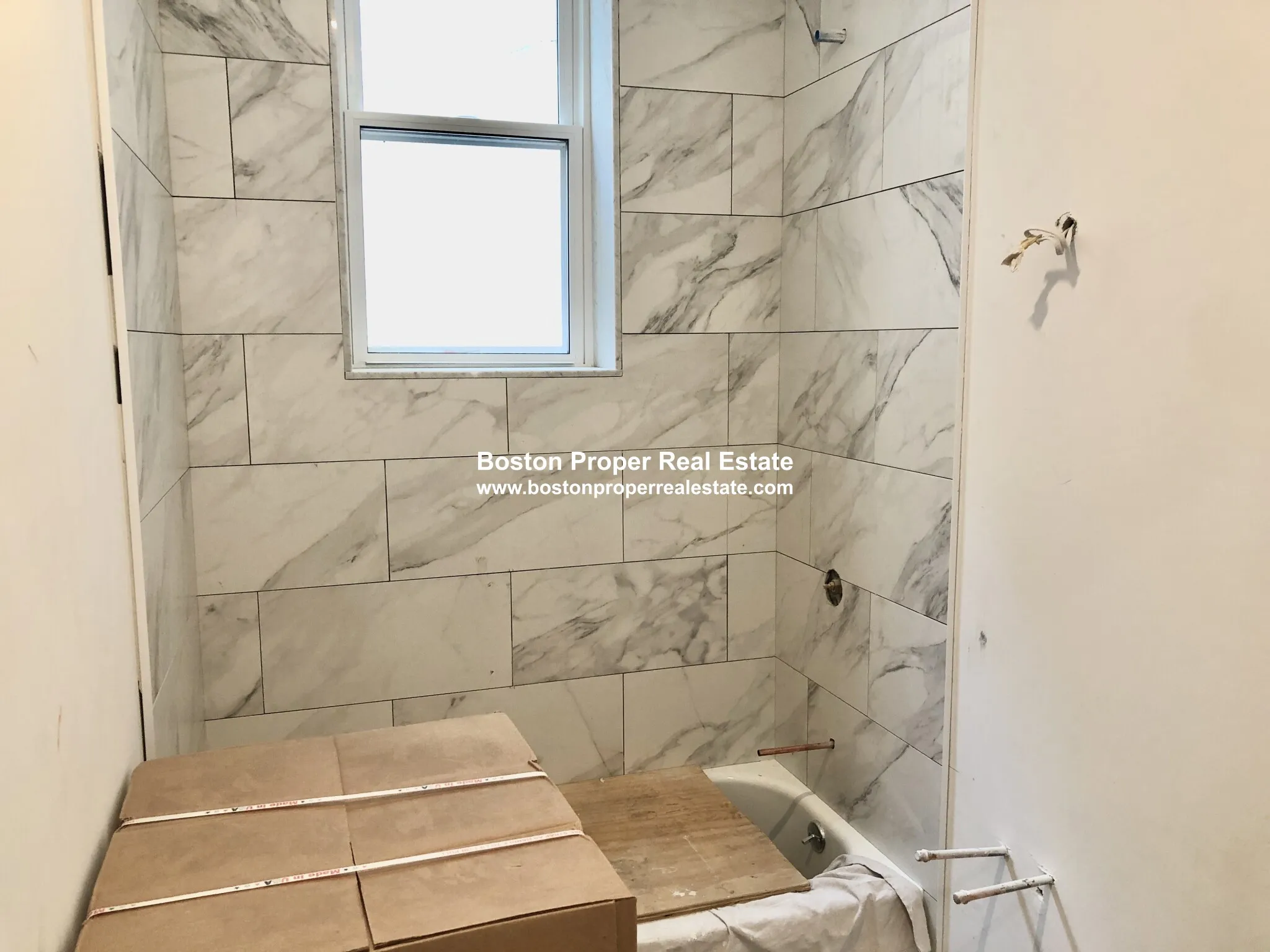 4 bed, 1 bath apartment for rent at 64 Charlesgate East Unit B2, Fenway — photo 6 of 10